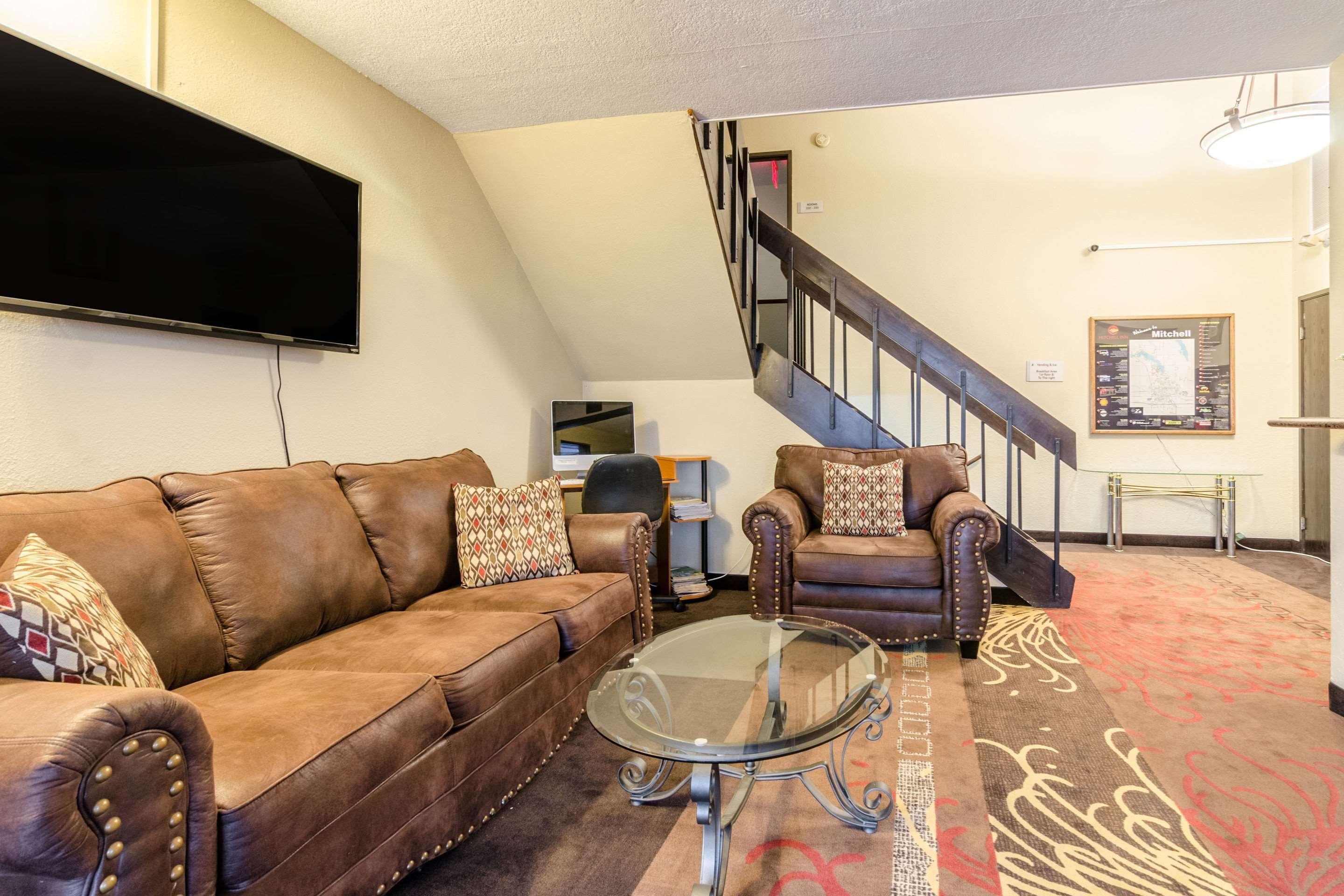 Rodeway Inn Mitchell Extérieur photo