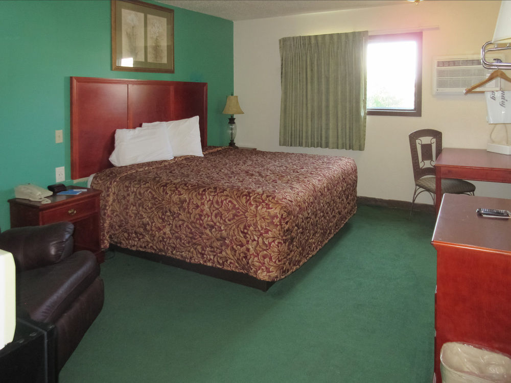 Rodeway Inn Mitchell Extérieur photo